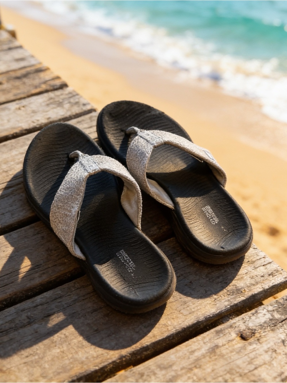 🐚 SKECHERS Light gray/black Flip Flop Sandals